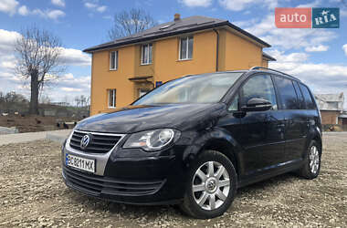 Минивэн Volkswagen Touran 2009 в 