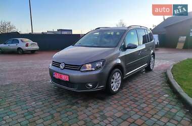 Мінівен Volkswagen Touran 2010 в Сарнах