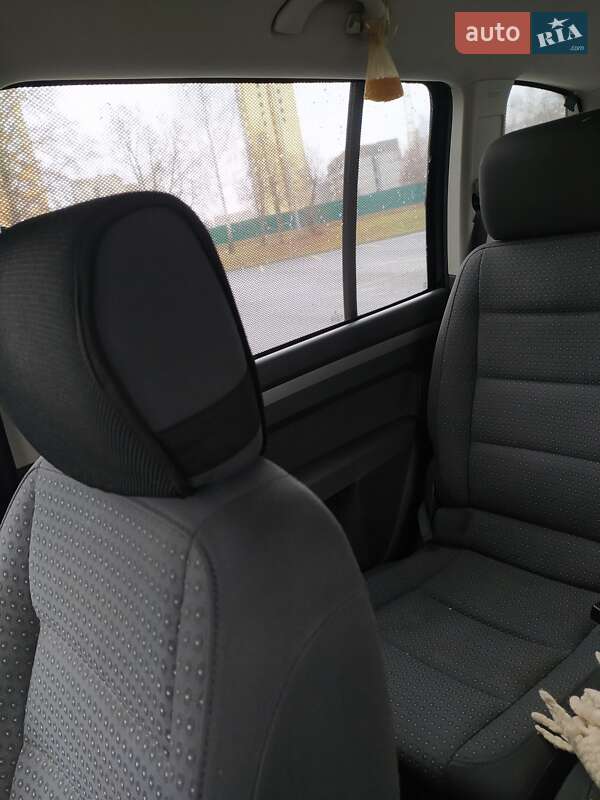 Минивэн Volkswagen Touran 2005 в Чернигове