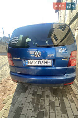 Мінівен Volkswagen Touran 2009 в Дніпрі