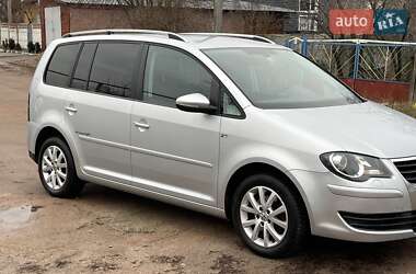 Мінівен Volkswagen Touran 2010 в Коростені