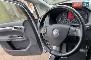 Мінівен Volkswagen Touran 2010 в Коростені