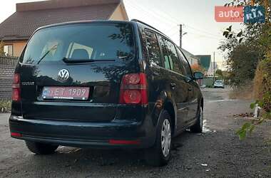 Мінівен Volkswagen Touran 2007 в Чернігові