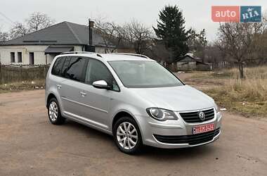 Мінівен Volkswagen Touran 2010 в Коростені