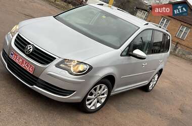 Мінівен Volkswagen Touran 2010 в Коростені