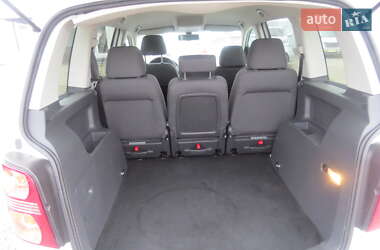 Мінівен Volkswagen Touran 2010 в Кропивницькому