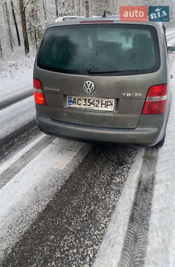 Мінівен Volkswagen Touran 2005 в Ратному