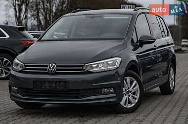 Микровэн Volkswagen Touran 2020 в 