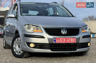 Мінівен Volkswagen Touran 2008 в Лубнах