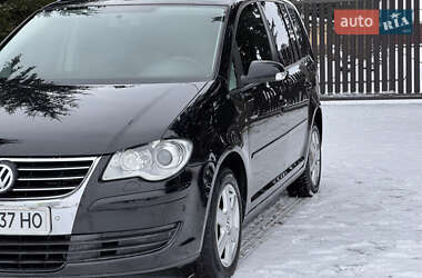 Мінівен Volkswagen Touran 2009 в Старокостянтинові