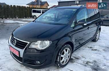 Минивэн Volkswagen Touran 2007 в Луцке