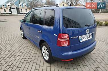 Мінівен Volkswagen Touran 2009 в Житомирі