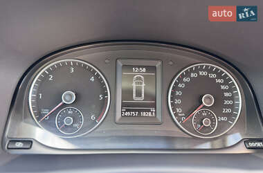 Минивэн Volkswagen Touran 2011 в 
