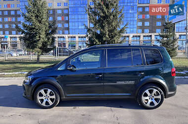 Минивэн Volkswagen Touran 2011 в 