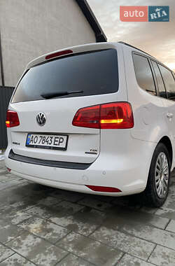 Мінівен Volkswagen Touran 2012 в Делятині