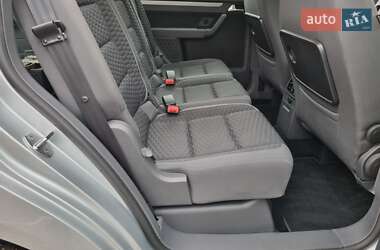 Мінівен Volkswagen Touran 2009 в Луцьку