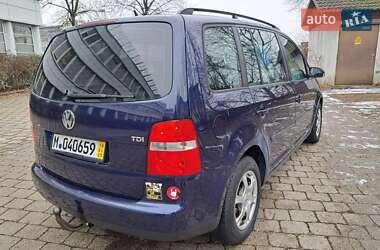 Минивэн Volkswagen Touran 2006 в Ровно