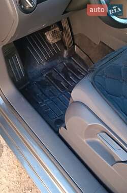Мінівен Volkswagen Touran 2014 в 