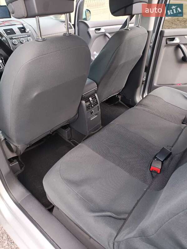 Минивэн Volkswagen Touran 2013 в Новомиргороде