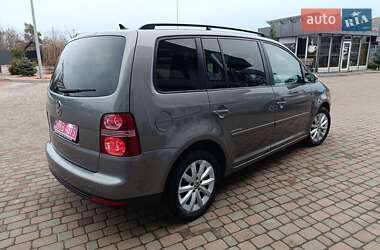 Мінівен Volkswagen Touran 2008 в Сарнах