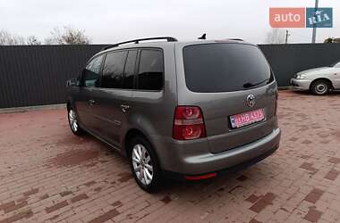 Мінівен Volkswagen Touran 2008 в Сарнах