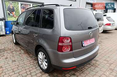 Мінівен Volkswagen Touran 2008 в Сарнах