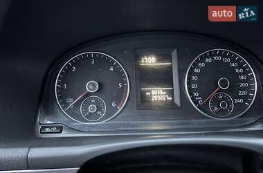 Мінівен Volkswagen Touran 2014 в 
