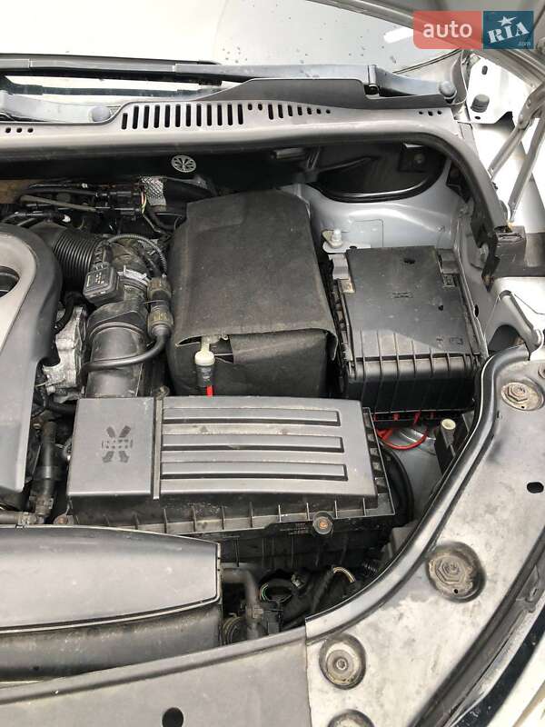 Минивэн Volkswagen Touran 2012 в Харькове фото 6 Минивэн Volkswagen Touran 2012 в Харькове