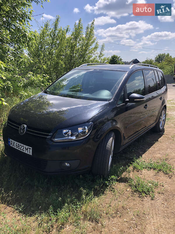 Минивэн Volkswagen Touran 2012 в Харькове