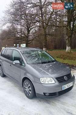 Минивэн Volkswagen Touran 2004 в Дрогобыче