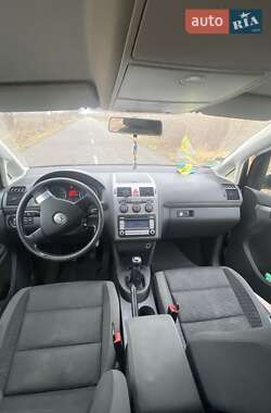 Минивэн Volkswagen Touran 2008 в Пустомытах