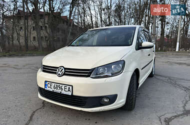 Мінівен Volkswagen Touran 2015 в Чернівцях