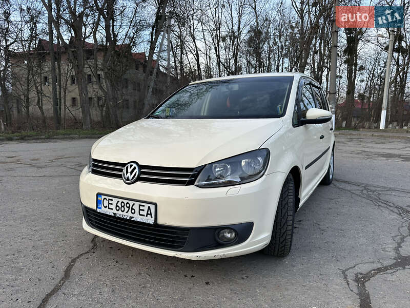 Volkswagen Touran 2015
