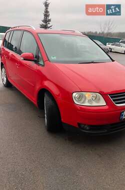 Мінівен Volkswagen Touran 2003 в Києві