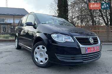 Мінівен Volkswagen Touran 2008 в Дубні