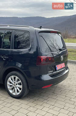 Минивэн Volkswagen Touran 2012 в Мукачево