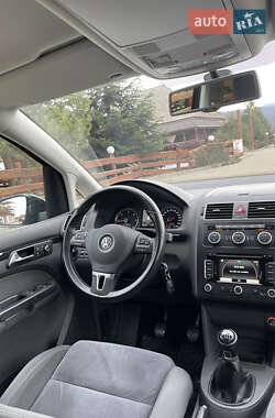 Минивэн Volkswagen Touran 2012 в Мукачево