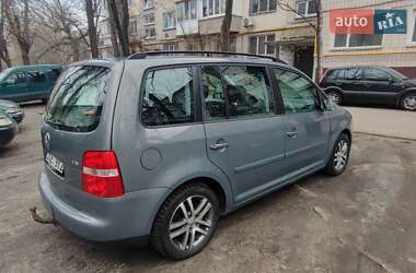 Минивэн Volkswagen Touran 2004 в Киеве