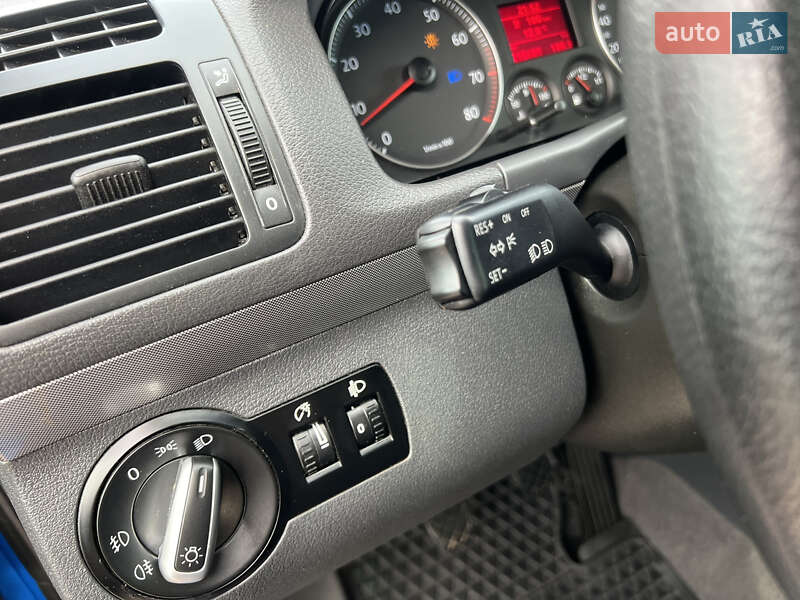 Минивэн Volkswagen Touran 2003 в Тернополе