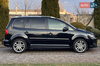 Минивэн Volkswagen Touran 2011 в Сарнах