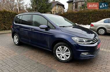 Мікровен Volkswagen Touran 2017 в Луцьку