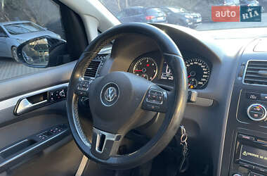 Мінівен Volkswagen Touran 2013 в Сваляві