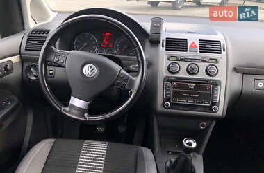 Мінівен Volkswagen Touran 2010 в Вознесенську