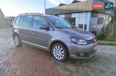 Мінівен Volkswagen Touran 2010 в Сарнах