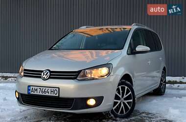 Минивэн Volkswagen Touran 2010 в Житомире