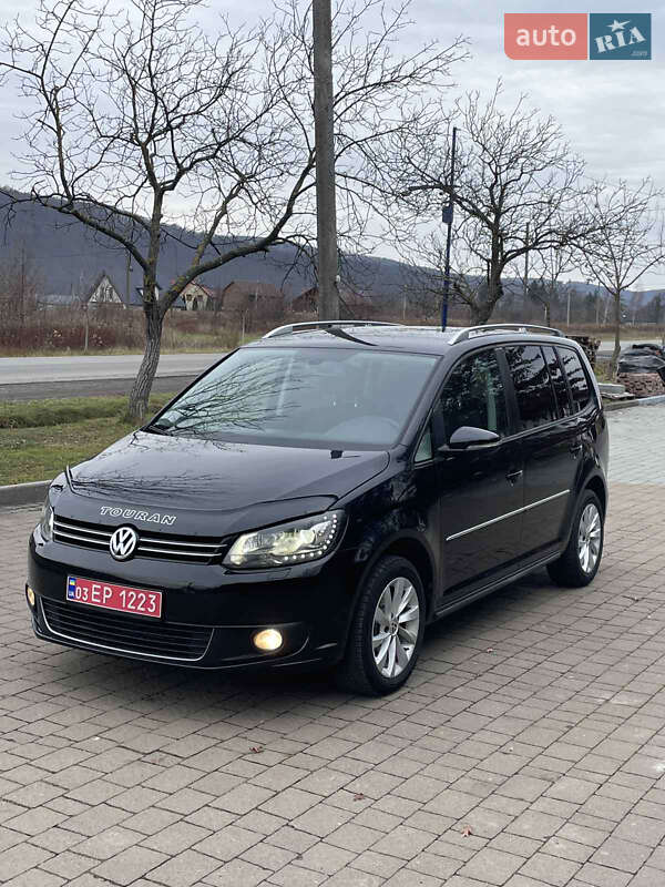 Минивэн Volkswagen Touran 2012 в Луцке