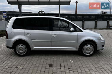 Мінівен Volkswagen Touran 2007 в Тернополі