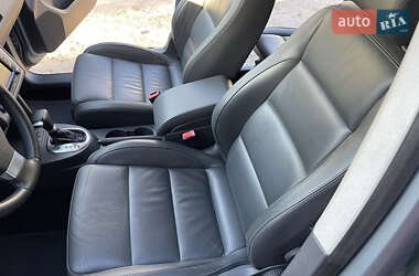 Мінівен Volkswagen Touran 2010 в 
