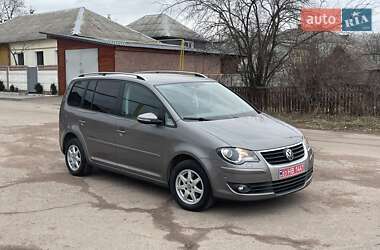 Мінівен Volkswagen Touran 2010 в Коростені