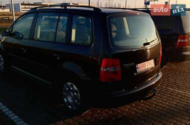 Мінівен Volkswagen Touran 2005 в Корсунь-Шевченківському